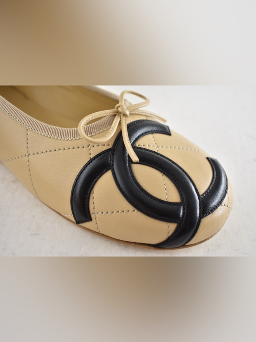 Chanel 26M Coco Beach Cambon Beige Black CC XL Logo Ballet Ballerina Flat 37 - Picture 5 of 16